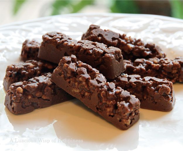 Fuji Chocolate Strawberry Crunch (富士山山頂の輝き)